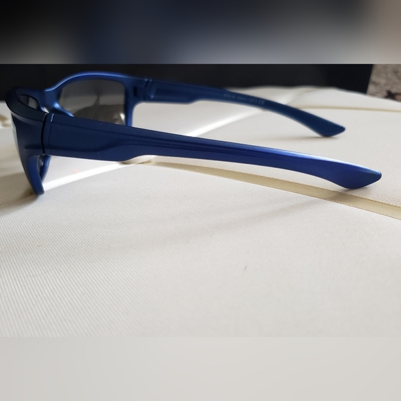 *3/$10 Blue Sport sunglasses - Picture 6 of 6